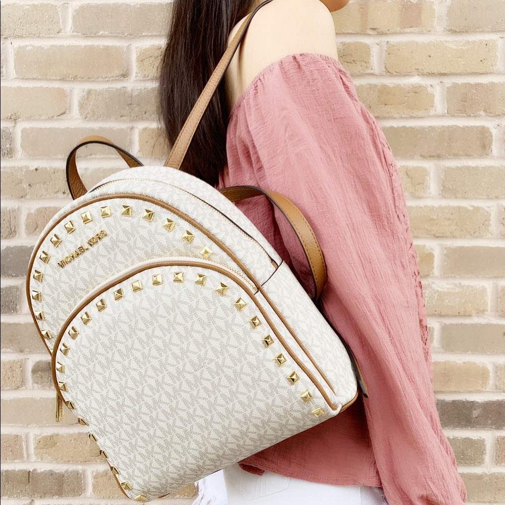 SALE FIRM2️⃣ Michael Kors Backpack Brown &Vanilla - Picture 2 of 8